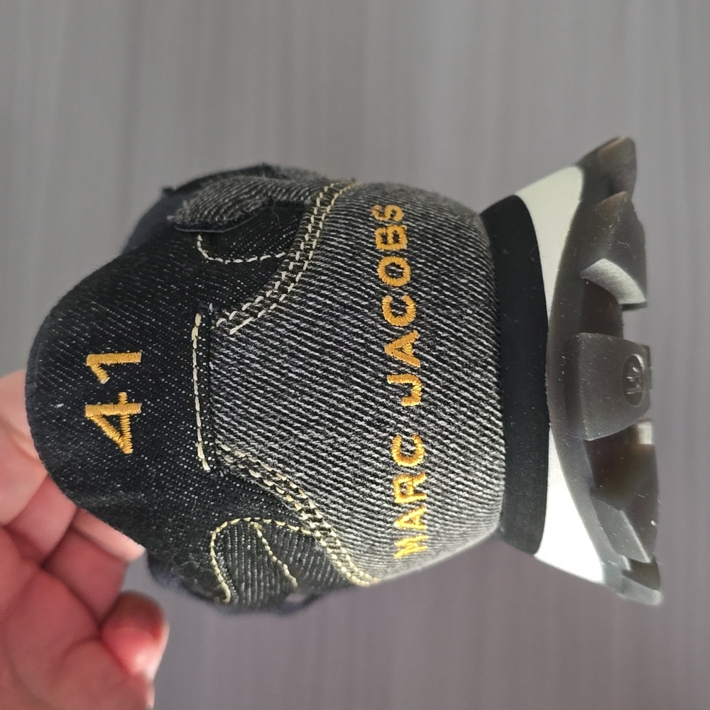 Marc Jacobs Sneakers - Picture 2 of 4